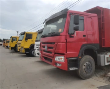 Skúmanie všestrannosti Sinotruk HOWO 4x4 a použitých sklápačov HOWO