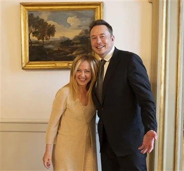Musk sa stretol s talianskym premiérom