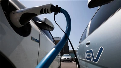 V roku 2023 prekonal kumulatívny predaj elektrických vozidiel (EV) v Spojenýc...