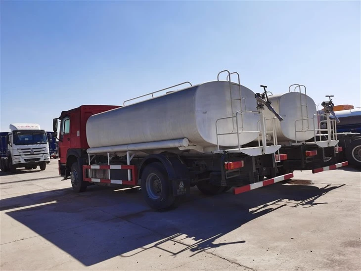 New Sinotruk HOWO 4×2 Sprinkler Truck Sprayer Truck