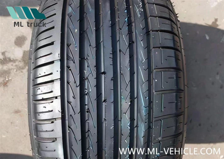Použitá pneumatika 275/40 R20
