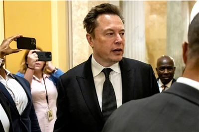 Musk: Diskutovať o investícii 5 miliárd dolárov do XAI s predstavenstvom Tesla